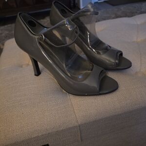 Worthington Gray  Peep-Toe Heels 9M
